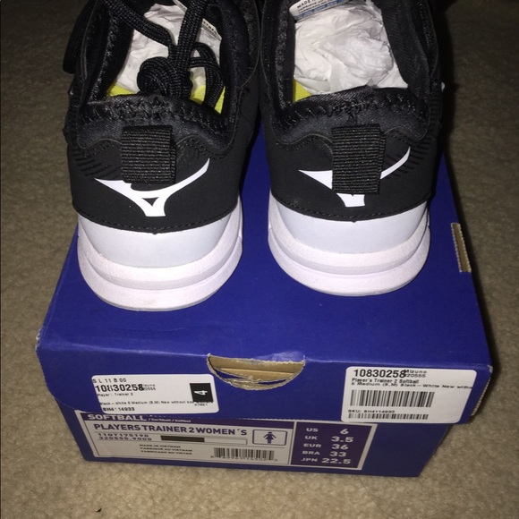 NTW, Mizuno Softball Trainer - size 6 - Picture 3 of 5